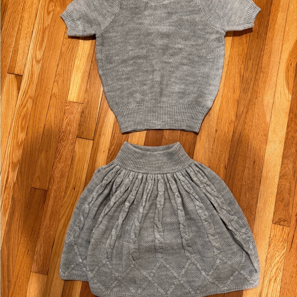 Gal Meets Glam Gray Knit Sweater